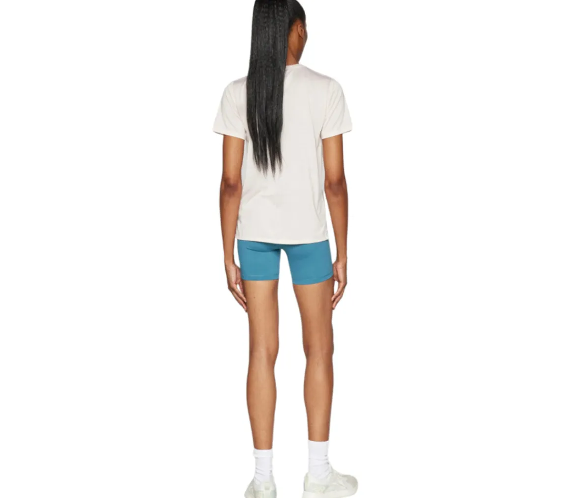 Sleek High Rise Sport Short 5"